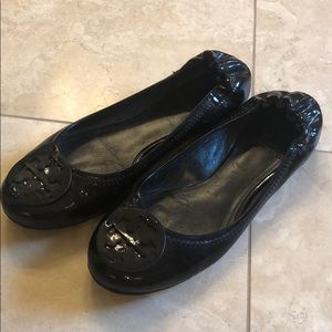 7.5 Tory Burch Reva flats (black patent leather)